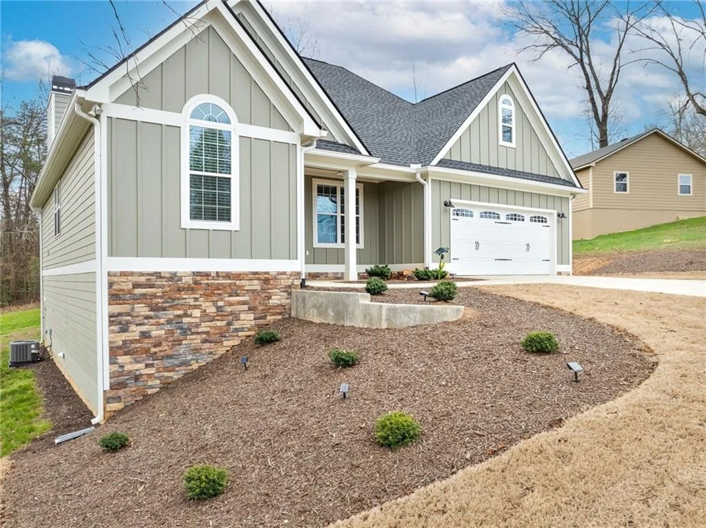 Photo of 49 Caspian Trail