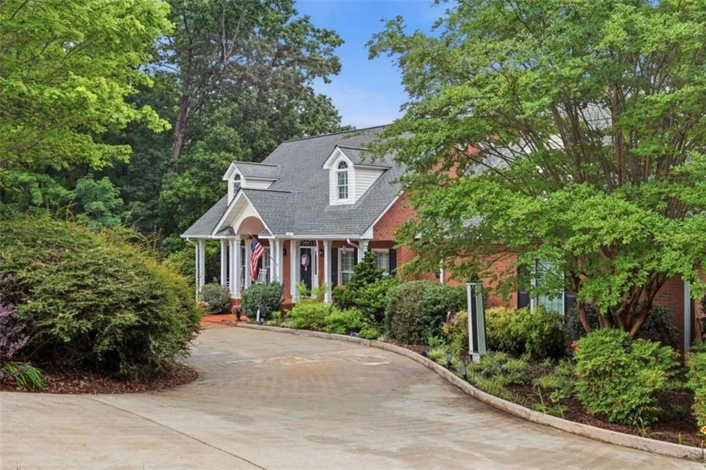 Photo of 355 Smoke Rise Drive