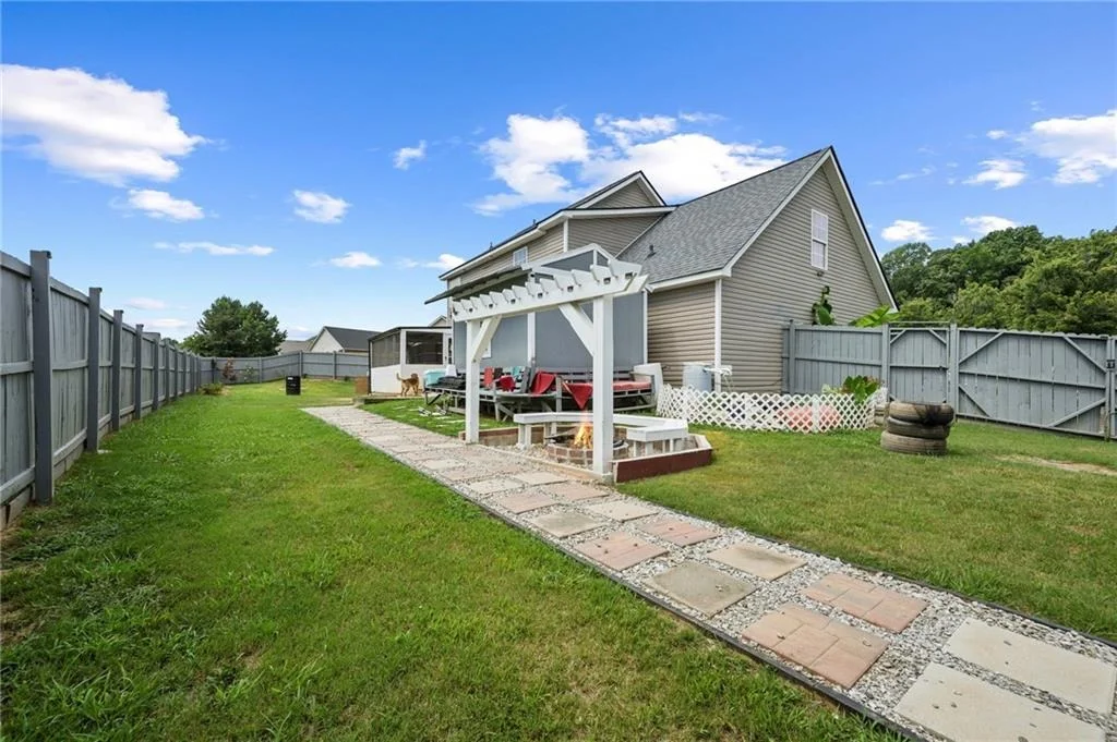 Photo of 40 Benjamin Point