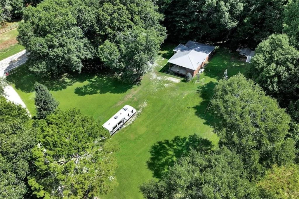 Photo of 4188 Commerce Road