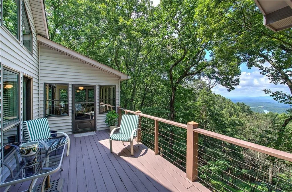 Photo of 300 Sassafras Mountain Trail