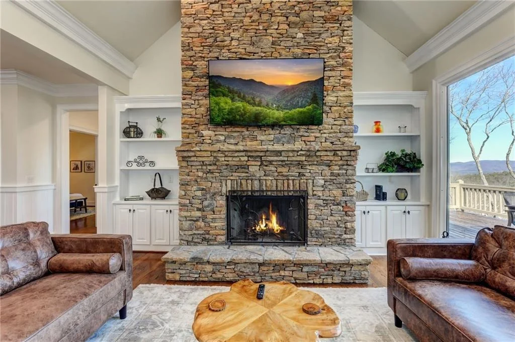 Photo of 1492 Mcelroy Mountain Drive