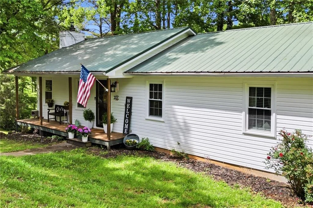 Photo of 612 Beaver Ridge Road