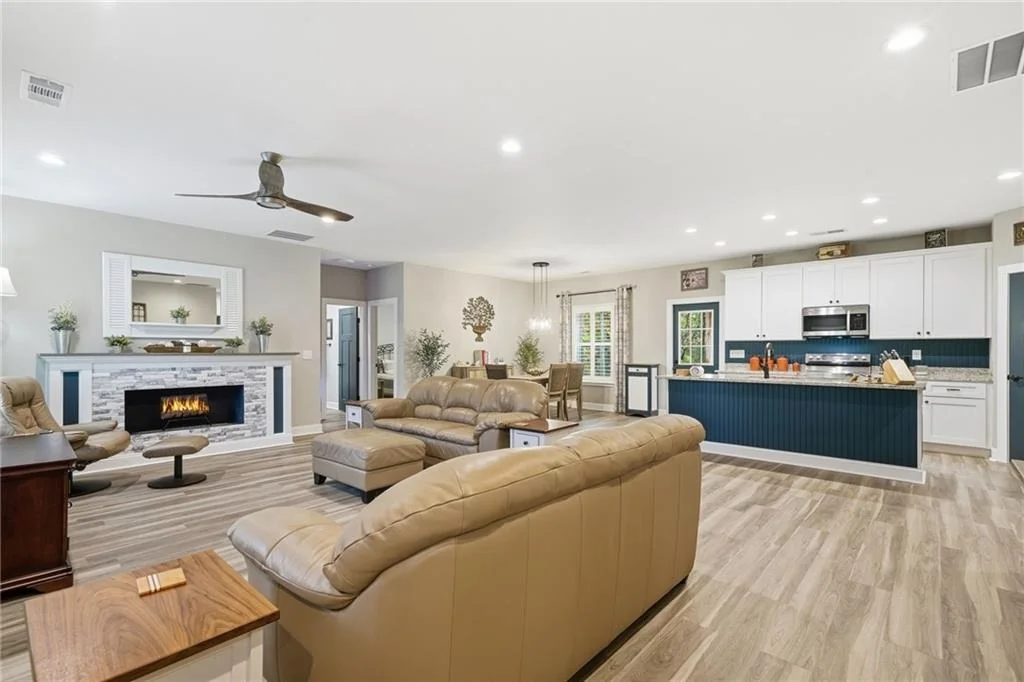 Photo of 221 Windsor Way