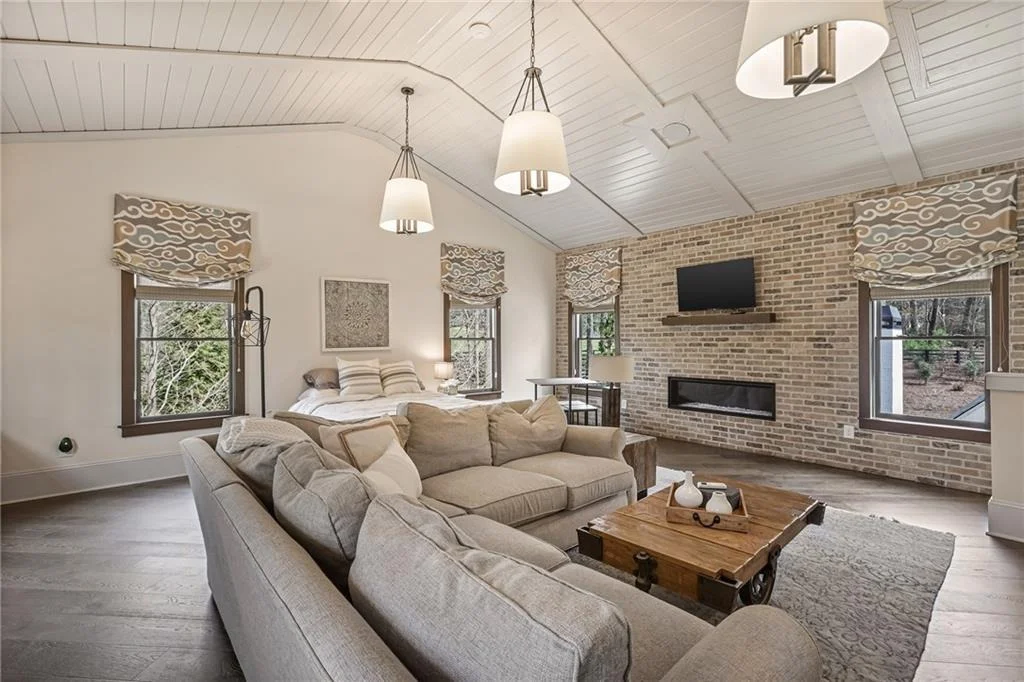 Photo of 5030 Forest Circle