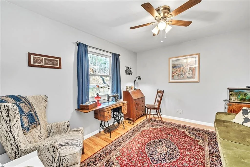 Photo of 1250 Sutton Road