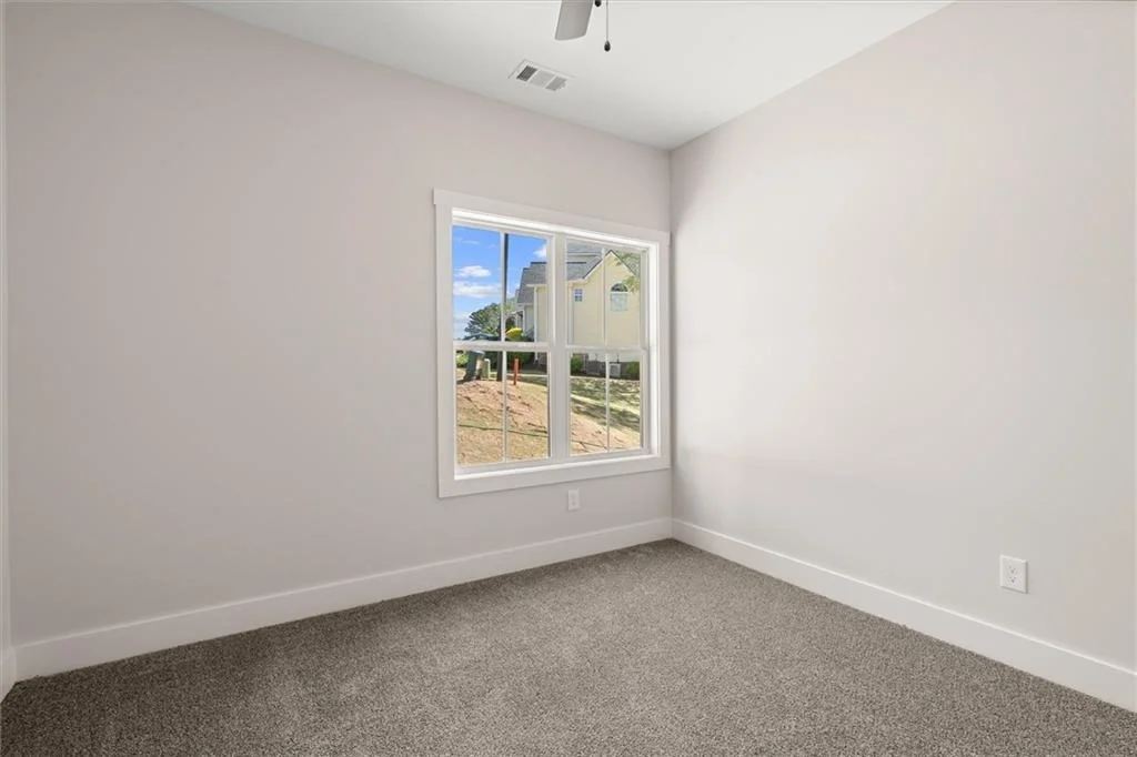 Photo of 327 Crest Pointe S