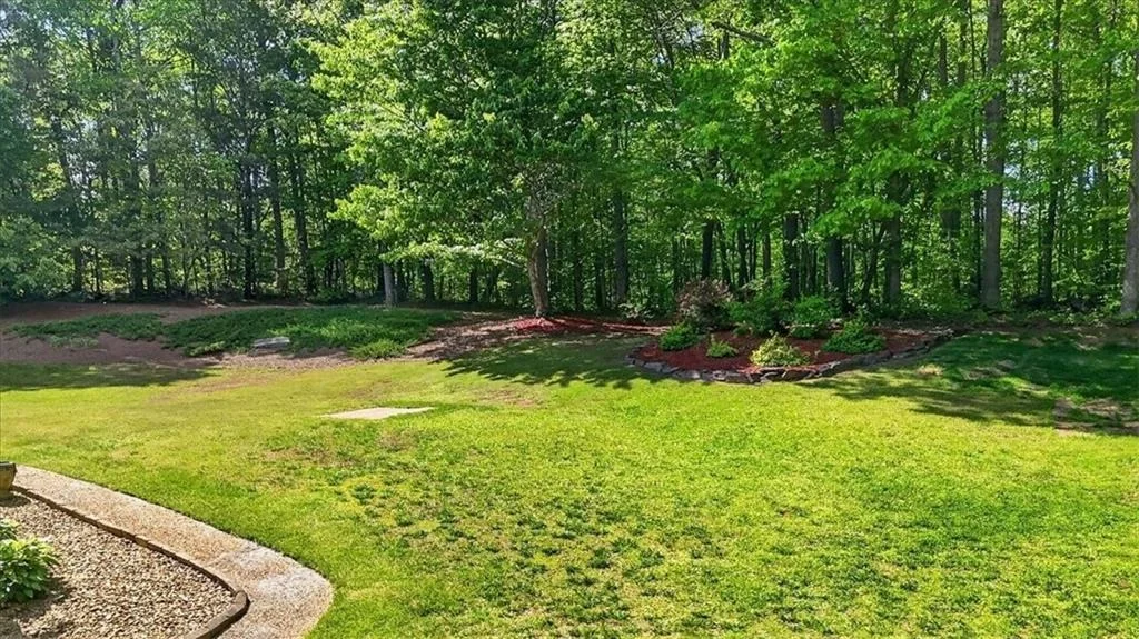 Photo of 402 Deer Run