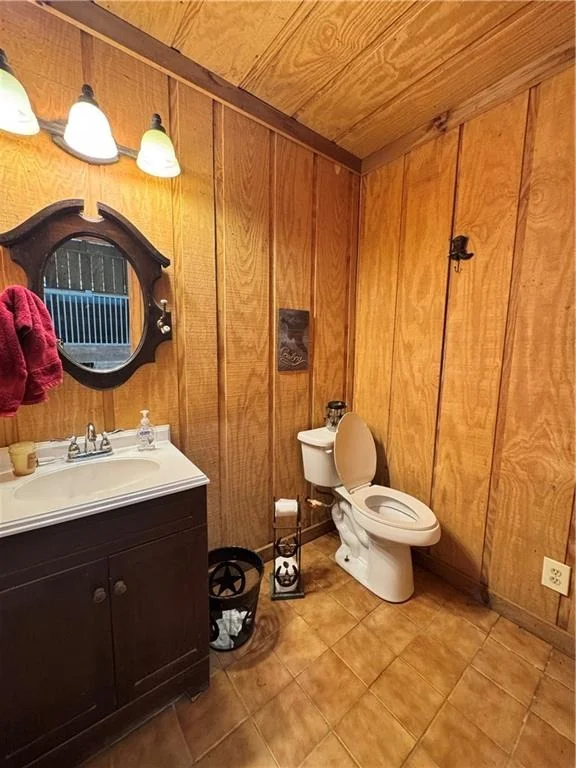 Photo of 250 Hook Road NE