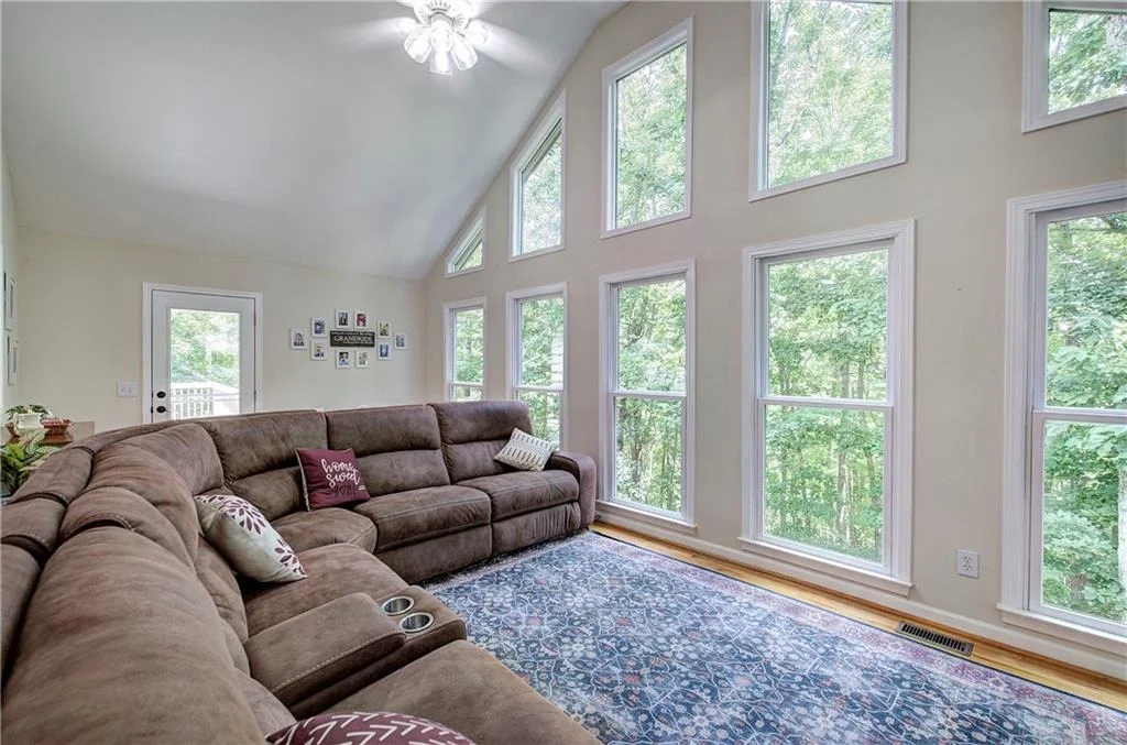 Photo of 376 Alpine Drive
