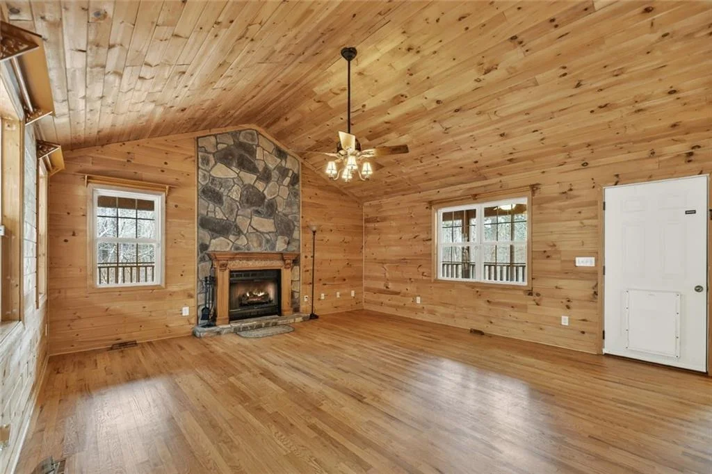 Photo of 144 Emerald Cove