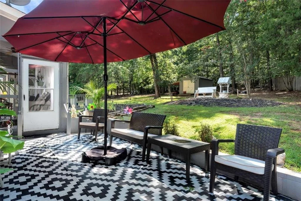 Photo of 425 Greenleaf Drive