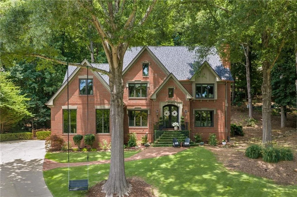 Photo of 2150 River Cliff Drive