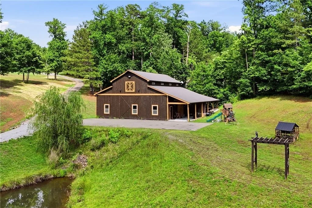 Photo of 457 Arlington Way