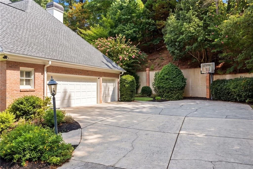 Photo of 2134 River Cliff Drive