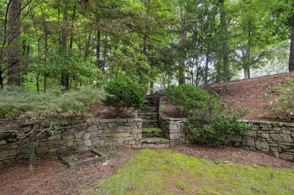 Photo of 8950 Huntcliff Trace
