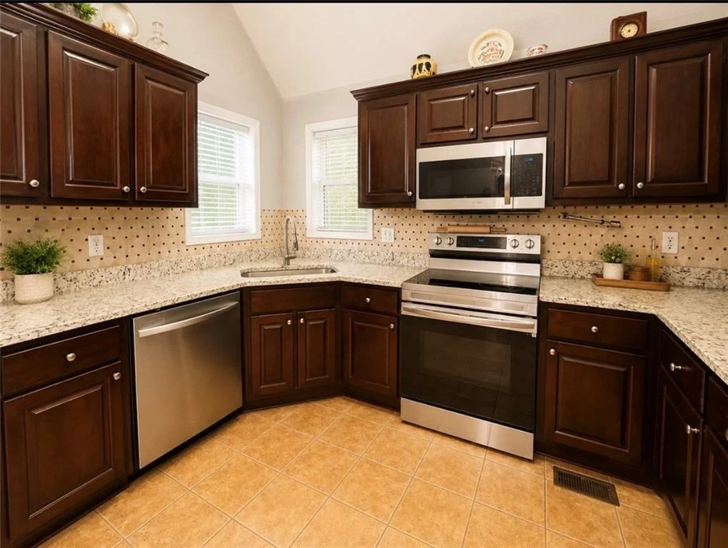 Photo of 151 Twin Oaks Drive