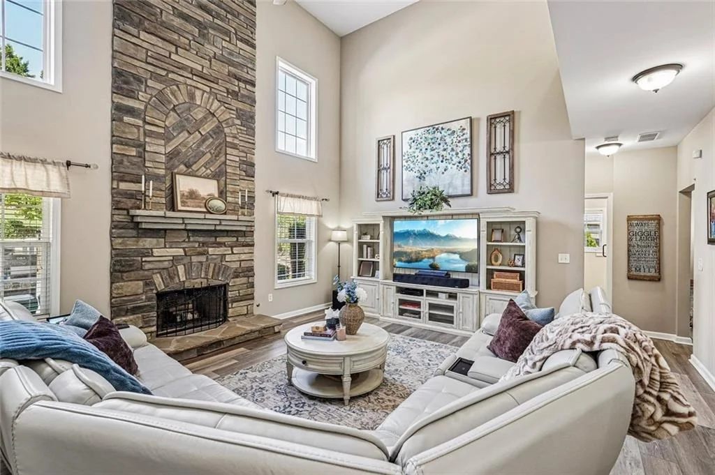 Photo of 337 Meadowcrest Circle