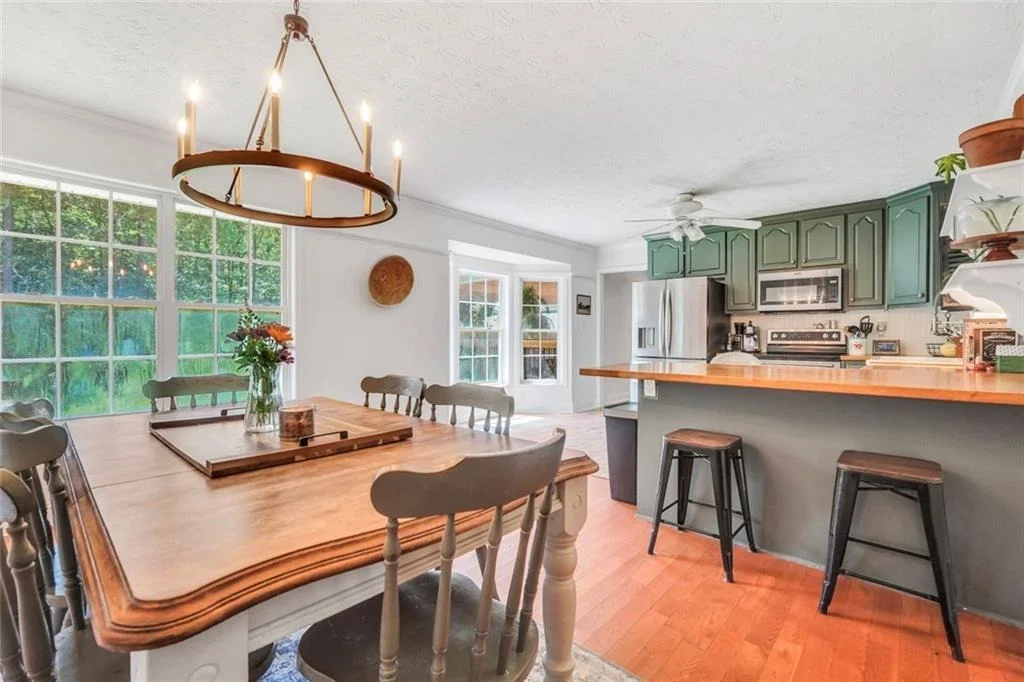 Photo of 2182 Leguin Mill Road