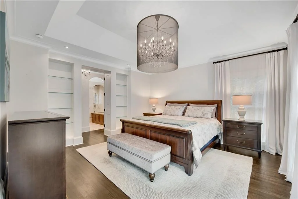 Photo of 9190 Huntcliff Trace