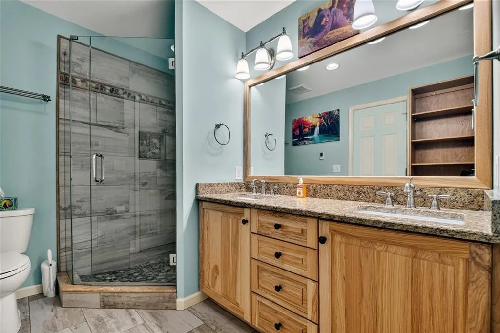 Photo of 144 Emerald Cove