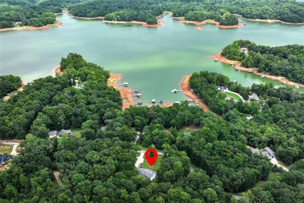 Photo of 425 Greenleaf Drive