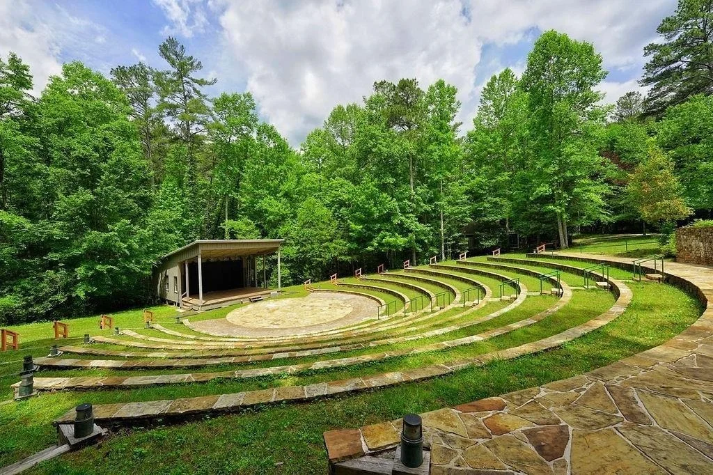 Photo of 595 Wake Robin Drive