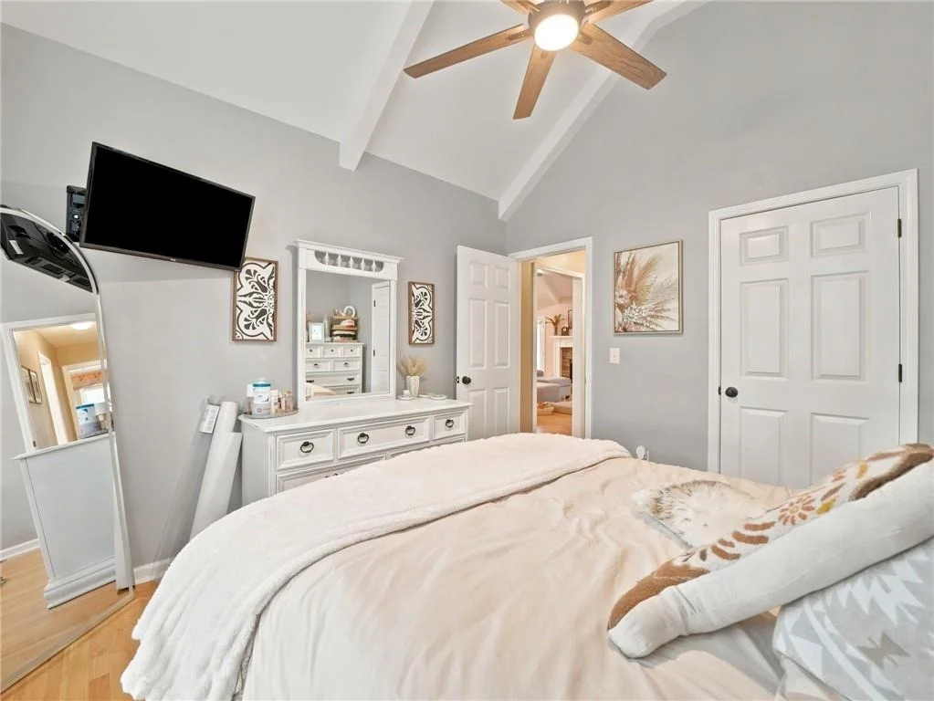 Photo of 460 Kerry Drive