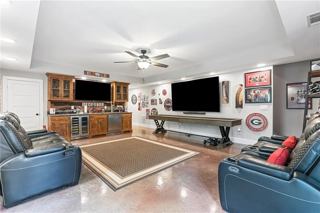 Photo of 151 Wilshire Drive