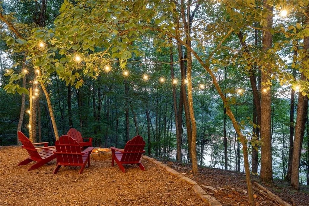Photo of 6592 Huckleberry Lane