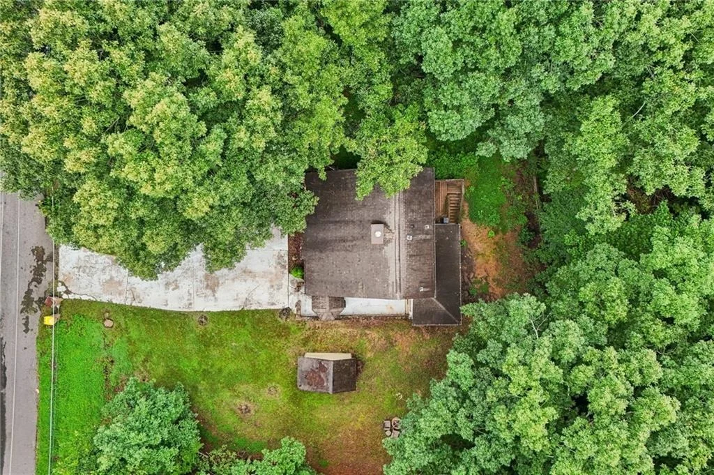 Photo of 9080 Pine Tree Circle
