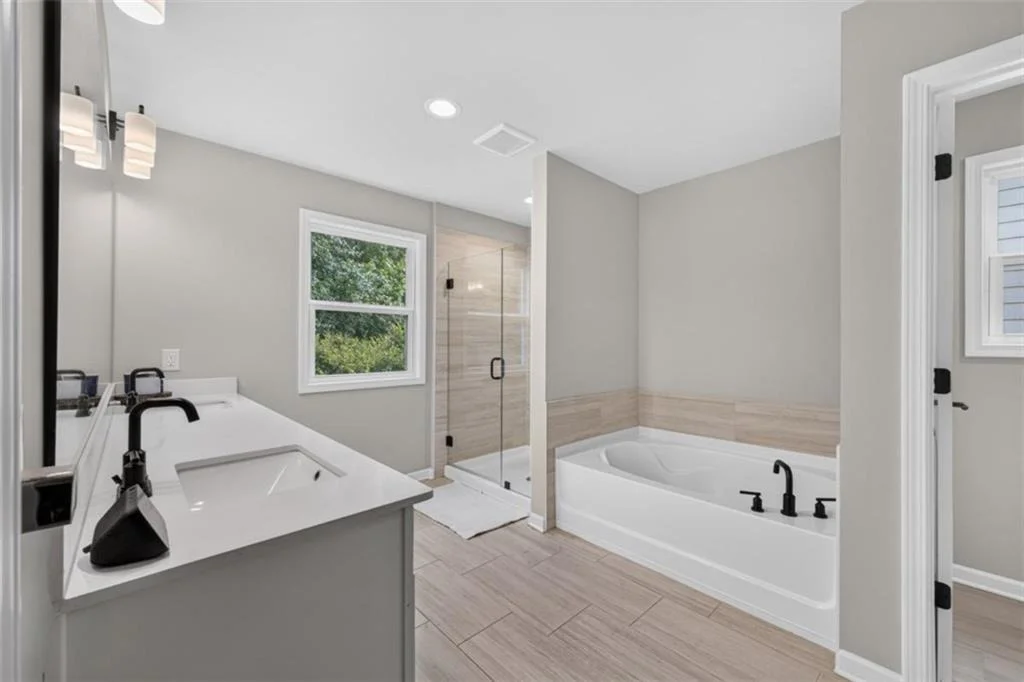 Photo of 2111 Westside Drive