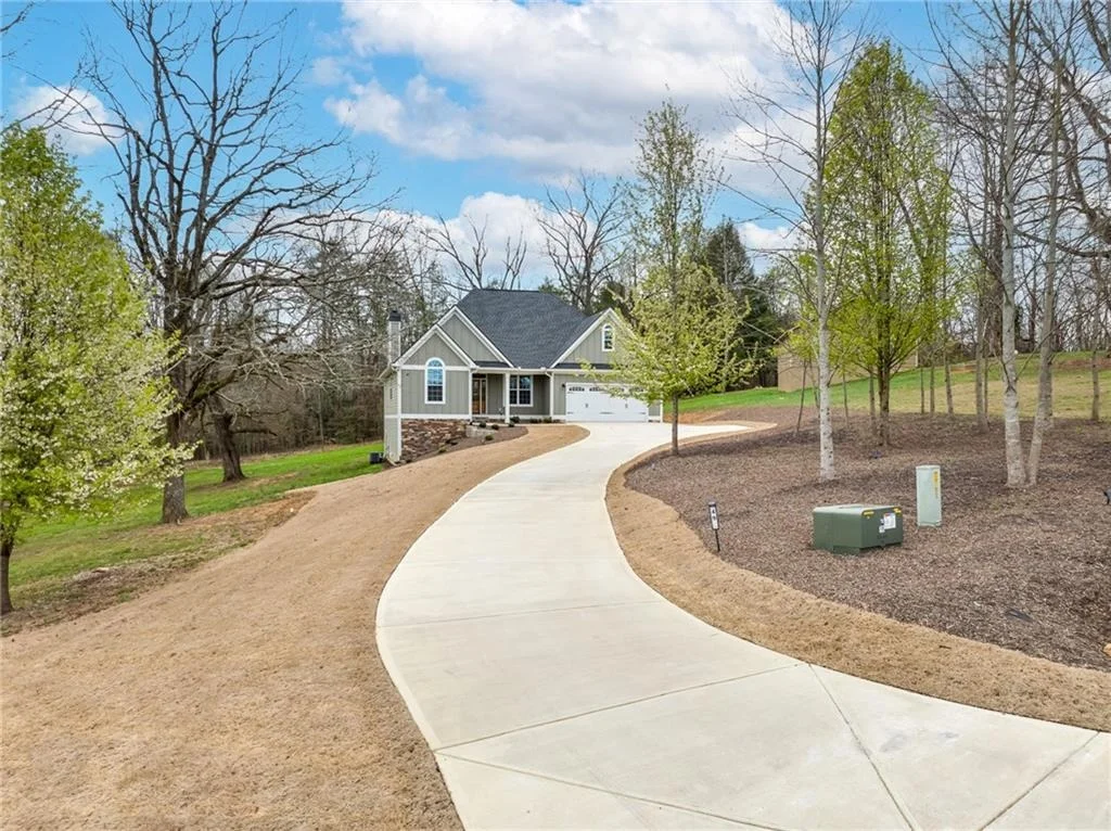 Photo of 49 Caspian Trail