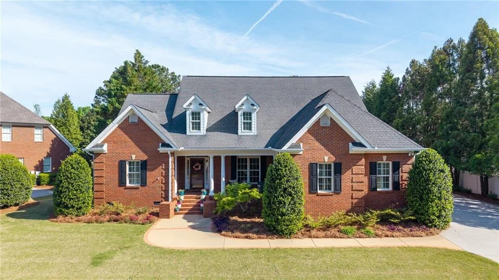 Photo of 203 Laurel Creek Road SE