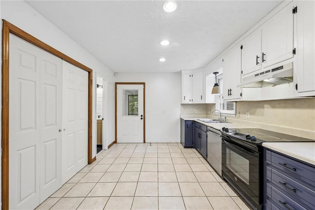 Photo of 9080 Pine Tree Circle