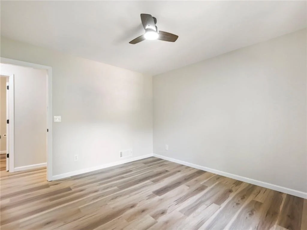 Photo of 3930 Pine Tree Lane
