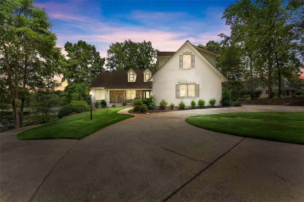 Photo of 5825 Sweetbottom Lane