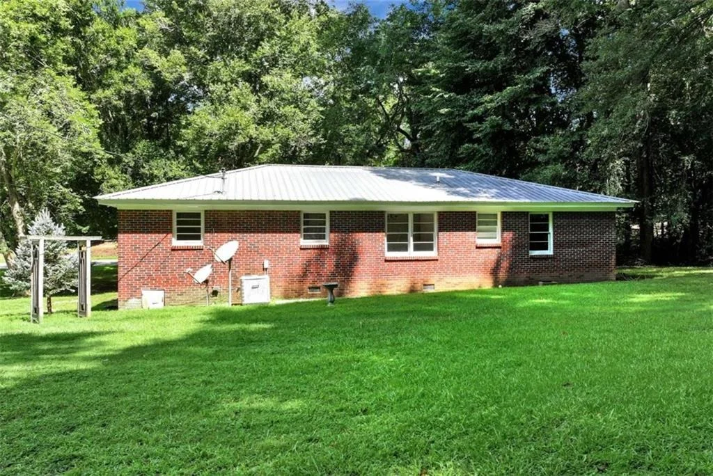 Photo of 4188 Commerce Road