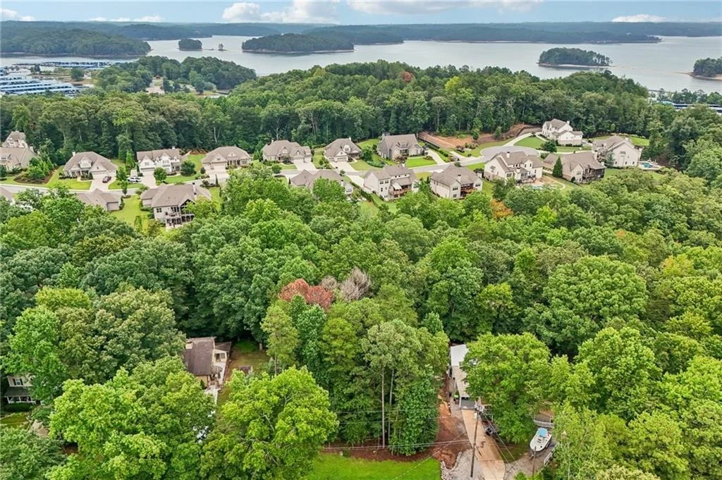 Photo of 9080 Pine Tree Circle