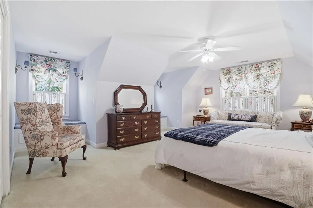 Photo of 1021 Falcon Heights