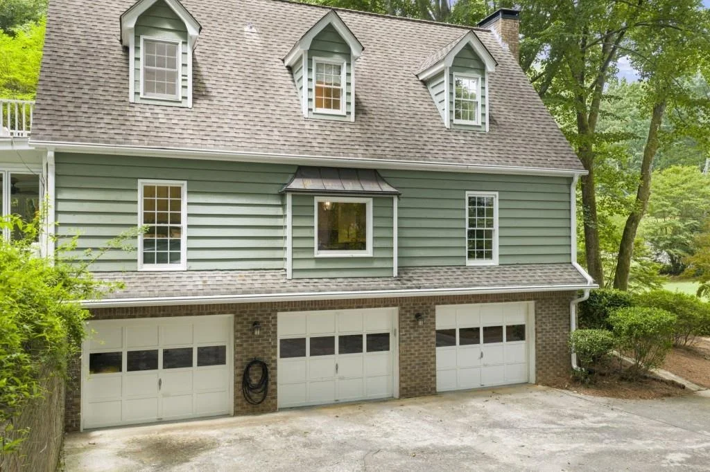 Photo of 8950 Huntcliff Trace