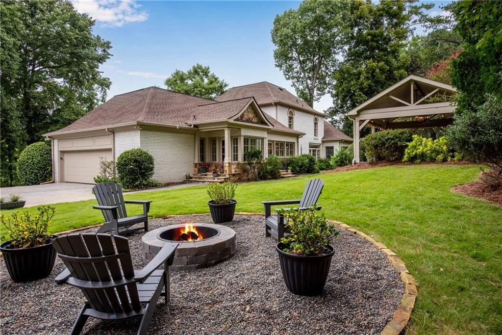 Photo of 9190 Huntcliff Trace