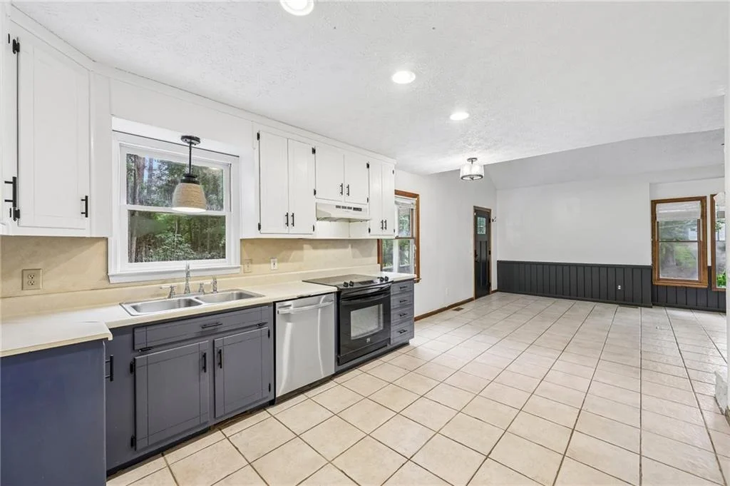 Photo of 9080 Pine Tree Circle