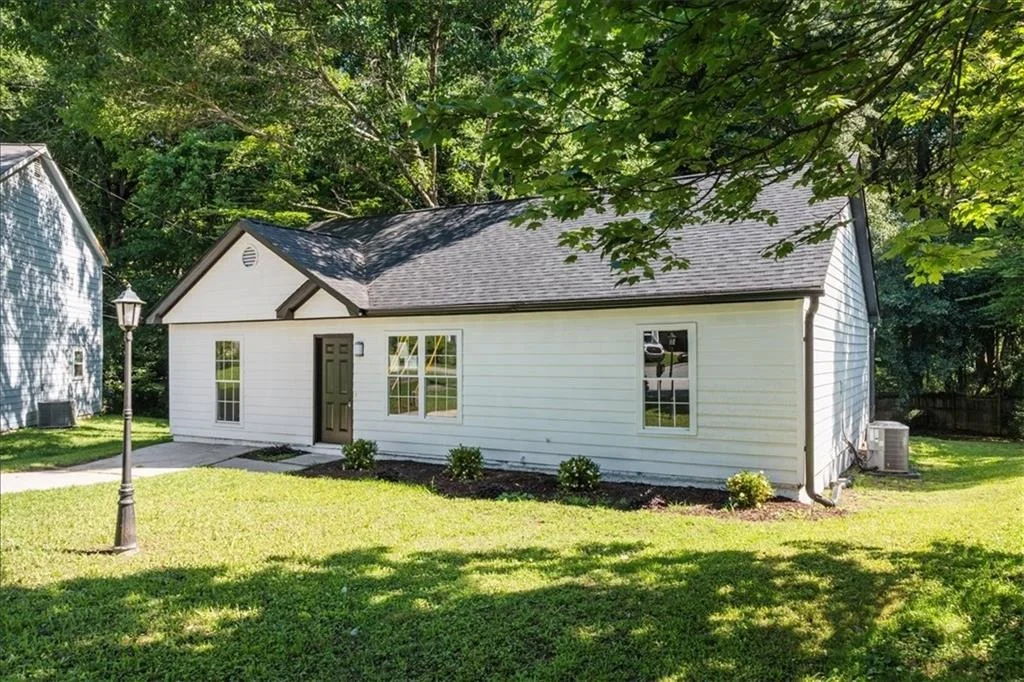 Photo of 245 Antebellum Circle