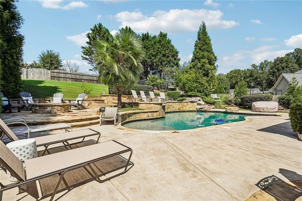 Photo of 337 Meadowcrest Circle