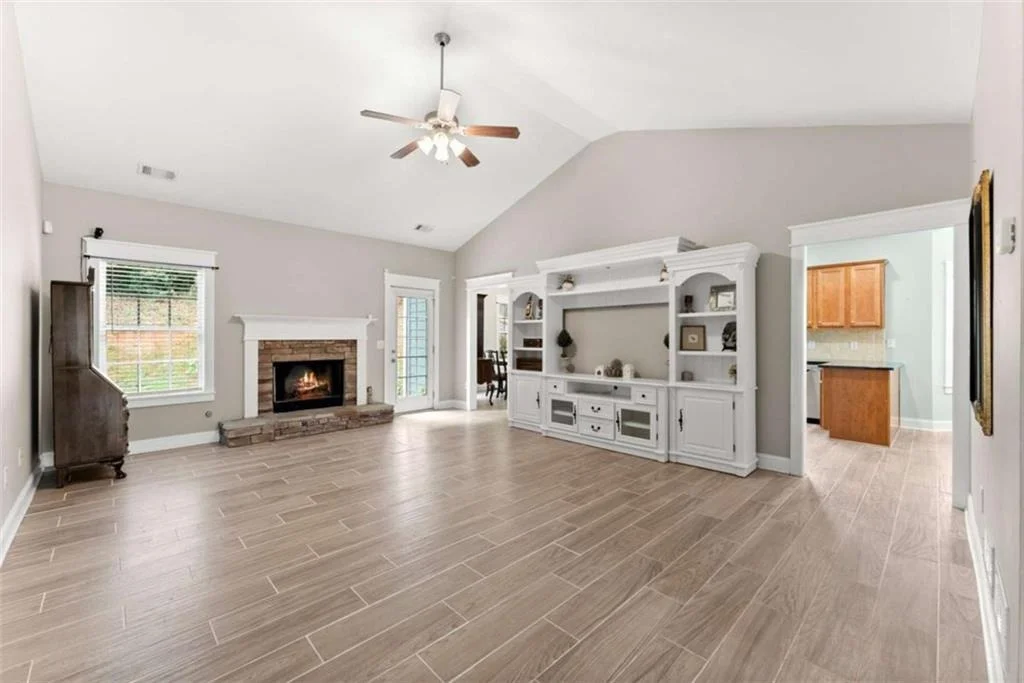 Photo of 1809 Alberta Lane