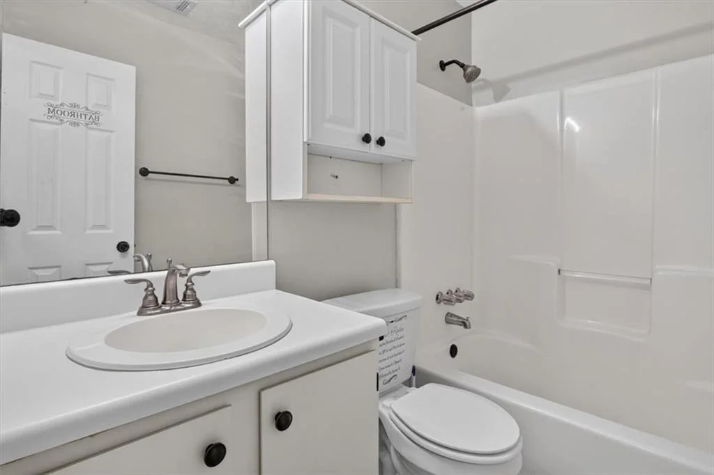 Photo of 129 Whispering Pine Lane NE