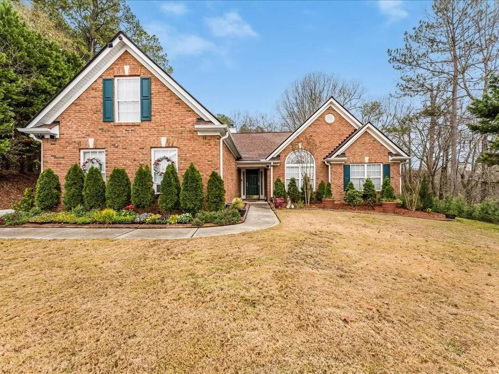 Photo of 402 Arbor Circle SW