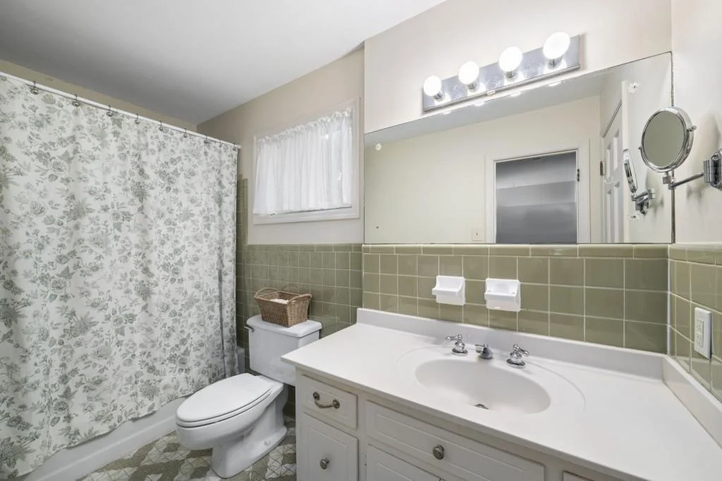 Photo of 8950 Huntcliff Trace