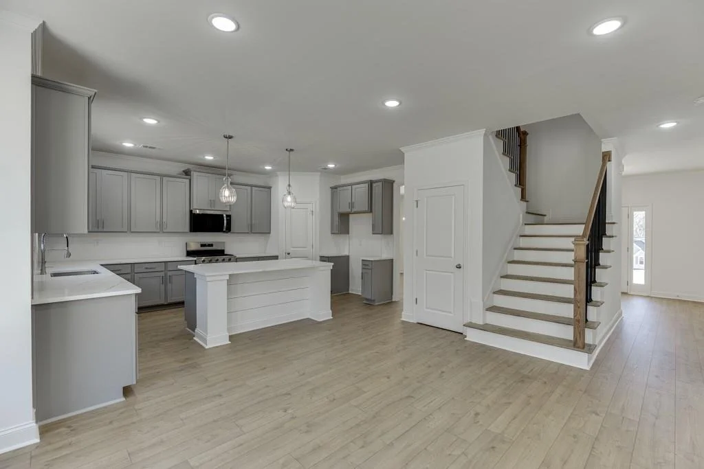 Photo of 979 Lakeview
